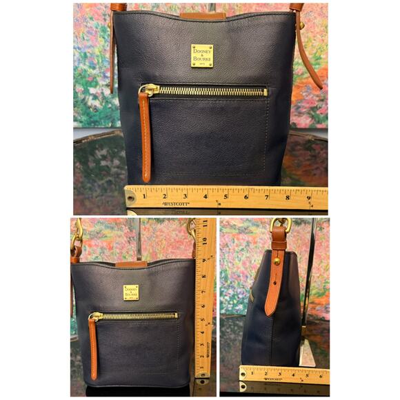 EUC Dooney & Bourke Leather Raleigh Roxy Navy Bucket Bag - Picture 11 of 11